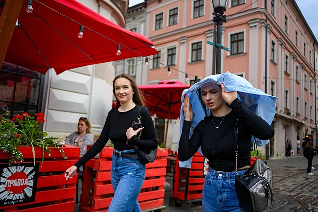we.ua - Свіжий вітер, дощі та пекельна спека: якою буде погода в Україні на початку серпня