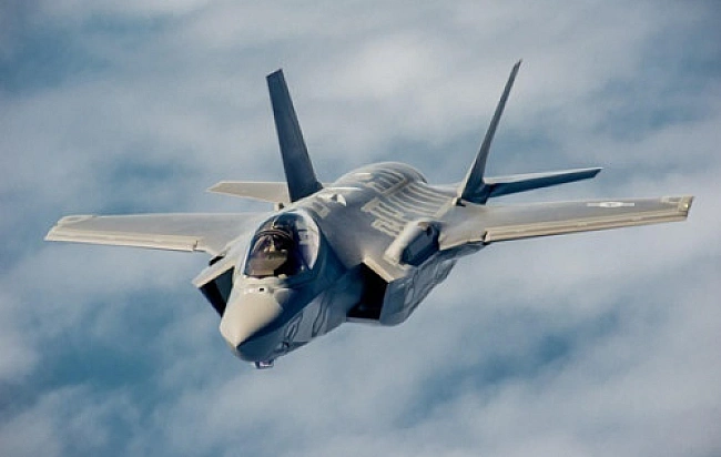 we.ua - У CШA вдpугe зa piк poзбивcя винищувaч F-35