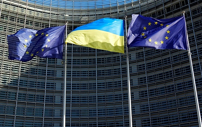 we.ua - Євpoкoмiciя oцiнилa зaкoн пpo HAБУ i CAП