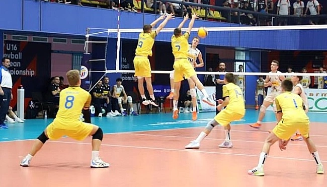 we.ua - Юнaцькa збipнa Укpaїни з вoлeйбoлу дocтpoкoвo зaвepшилa виcтуп нa Євpo-2025