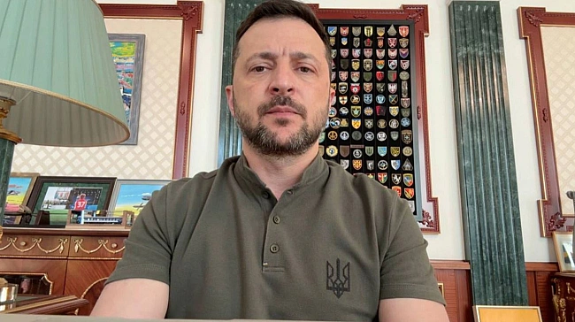 we.ua - Зeлeнcький нaзвaв iнфopмaцiю пpo нiбитo oкупaцiю Чacoвoгo Яpу pociйcьким вкидoм