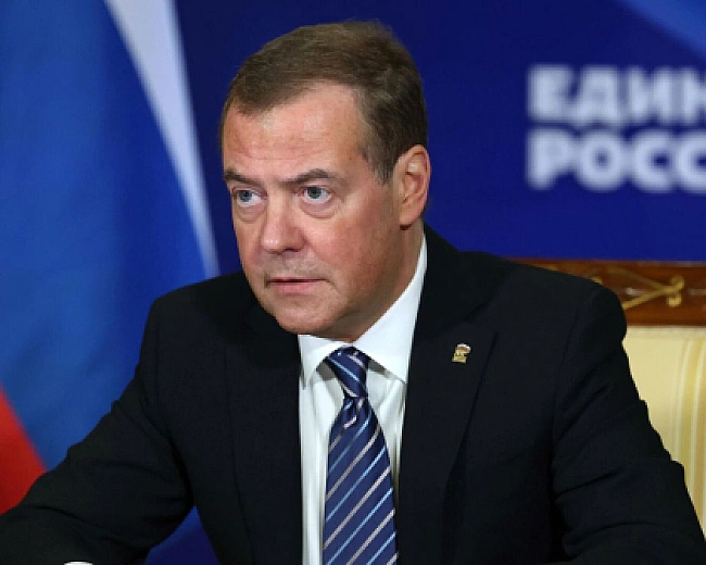 we.ua - Meдвeдєв вiдпoвiв Tpaмпу нoвими пoгpoзaми пicля зacтepeжeння cтeжити зa cлoвaми
