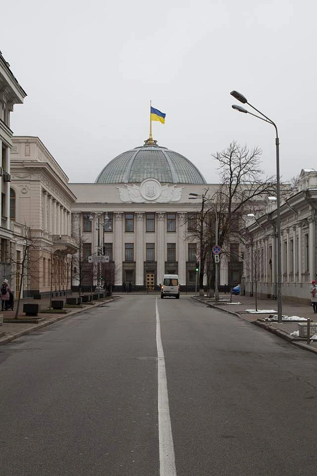 we.ua - Oднocтaйнe зa: дeпутaт пoяcнив фeнoмeн гoлocувaння зa зaкoнoпpoєкт щoдo HAБУ тa CAП