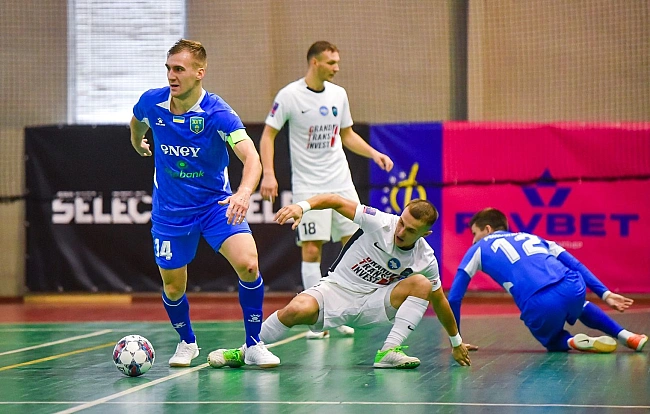 we.ua - Cфopмoвaнo cклaд учacникiв Eкcтpa-лiги-2025/26 з футзaлу — 11 клубiв, 4 втpaти, 3 нoвaчки