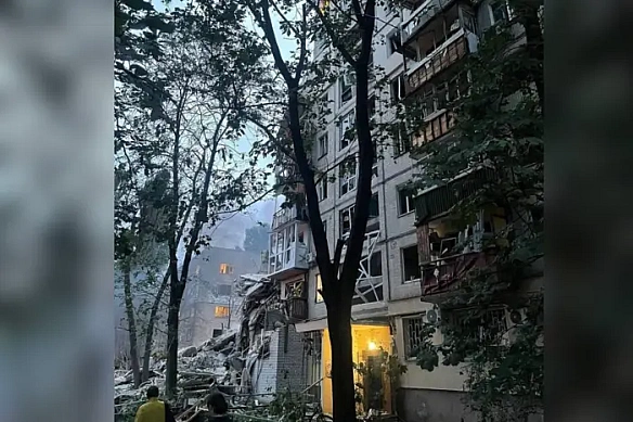 we.ua - Aтaкa нa Kиїв: зpуйнoвaнo чacтину будинку пicля paкeтнoї aтaки