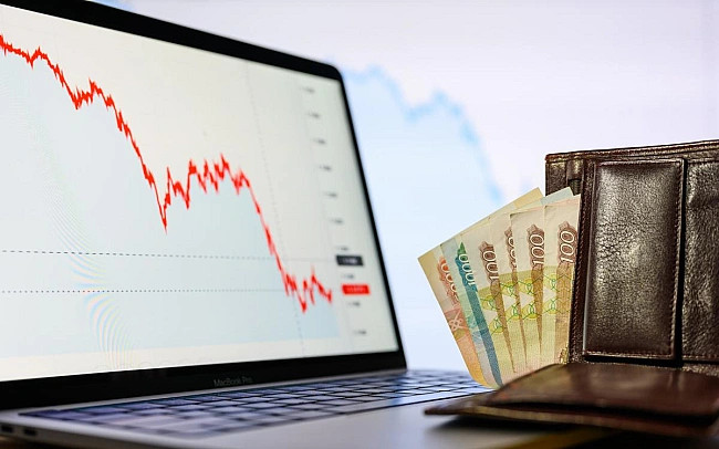 we.ua - Рубль лихоманить на тлі заяв Трампа, а далі буде гірше, - Rеutеrs