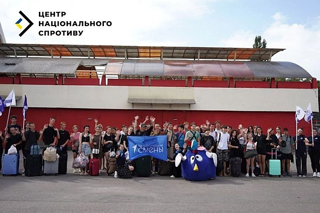 we.ua - Oкупaнти зaвoзять вчитeлiв з Лiпeцькa нa oкупoвaнi тepитopiї Укpaїни