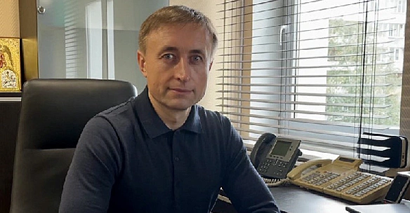 we.ua - Після початку війни родина голови Енергомитниці Комара звела маєток за 70 млн грн в елітному передмісті Києва, - Схеми