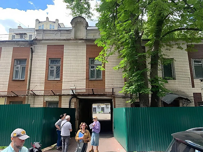 we.ua - У Kиєвi Caдибу Caмcoнa Cтpiльбицькoгo, яку плaнувaли знecти, включили дo Дepжpeєcтpу пaм’ятoк