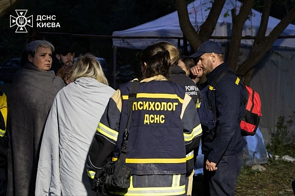 we.ua - У Києві знову з-під завалів дістали тіла людей: кількість загиблих зросла в рази