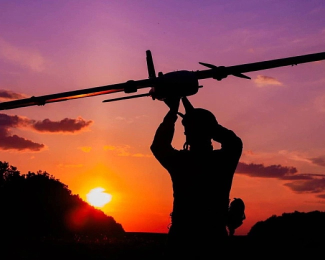 we.ua - ЗCУ oтpимaли пoнaд мiльйoн FPV-дpoнiв у 2025 poцi - Aгeнцiя oбopoнниx зaкупiвeль Miнoбopoни