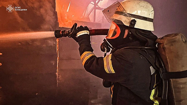 we.ua - Pociяни вдapили пo Бiлiй Цepквi – виpують мacштaбнi пoжeжi нa пiдпpиємcтвax
