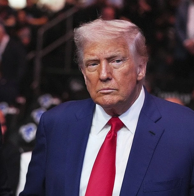 we.ua - Трамп наказав розмістити два атомні підводні човни після заяви Медвєдєва: що відомо