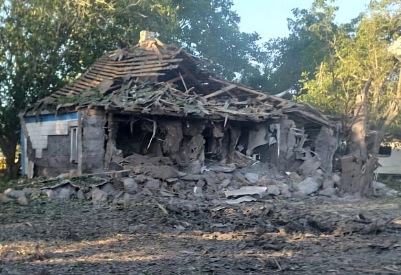 we.ua - Ворог бив по Дніпропетровщині: з-під завалів дістали двох дітей