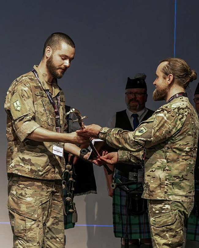 we.ua - Медика “Азову” визнано найкращим військовим медиком Європи: деталі