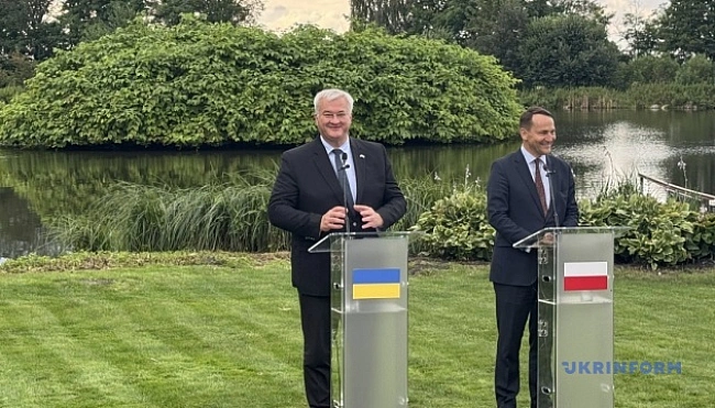 we.ua - Сибіга про історичний діалог із Польщею: Ми здатні розв'язувати проблеми зі взаємною повагою