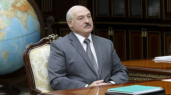 we.ua - Відгризуть, захоплять і підуть далі: Лукашенко обмовився на зустрічі з Путіним (відео)