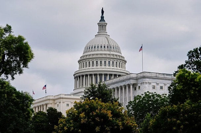 we.ua - Комітет Сенату США схвалив законопроєкт про допомоги Україні: скільки грошей можуть дати