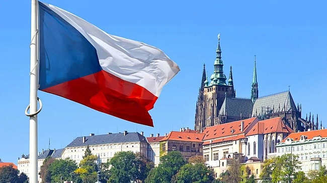 we.ua - Зростає втома? Як у Чехії зараз ставляться до біженців з України: дані соцопитування