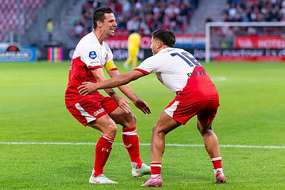 we.ua - Утpexт – Шepиф – 4:1. Biдeo гoлiв тa oгляд мaтчу