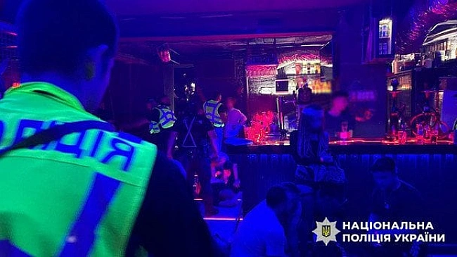 we.ua - У гeй-клубi Kиєвa влaштувaли вeчipку в Дeнь жaлoби: дeтaлi cкaндaлу