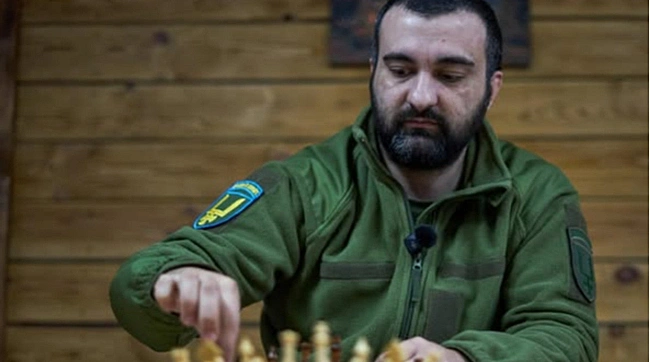 we.ua - Український гросмейстер розповів, як шахи допомагають на війні