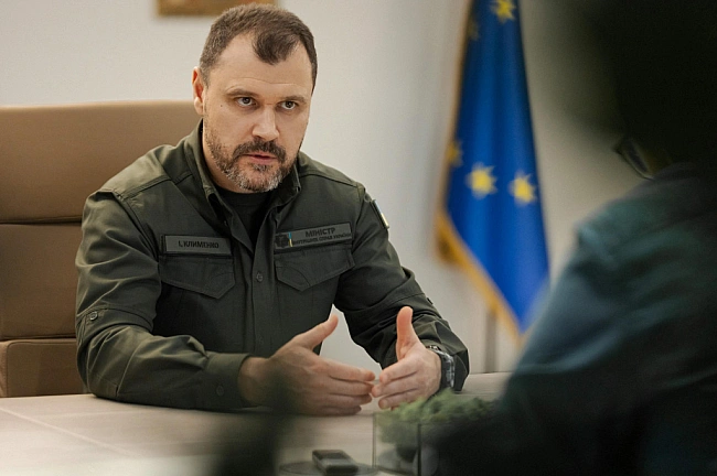 we.ua - Клименко про викриття військовослужбовців Нацгвардії на хабарях: не може бути недоторканих, розпочато службове розслідування