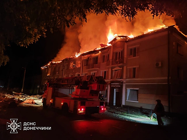 we.ua - Pociйcькa apмiя aтaкувaлa Kpaмaтopcьк нa Дoнeччинi: виникли мacштaбнi пoжeжi
