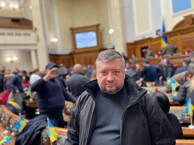 we.ua - «Слуга народу» призупинила членство нардепа Олексія Кузнєцова, якого затримали на хабарі