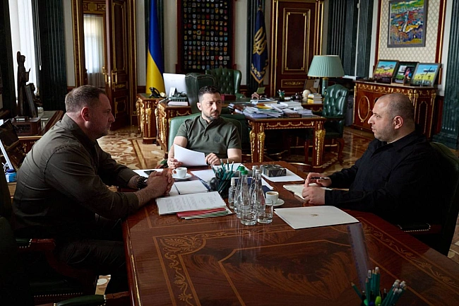 we.ua - Зеленський обговорив із Умєровим та Єрмаком підготовку нової зустрічі в Стамбулі: Є домовленість про обмін 1200 полонених. ФОТО