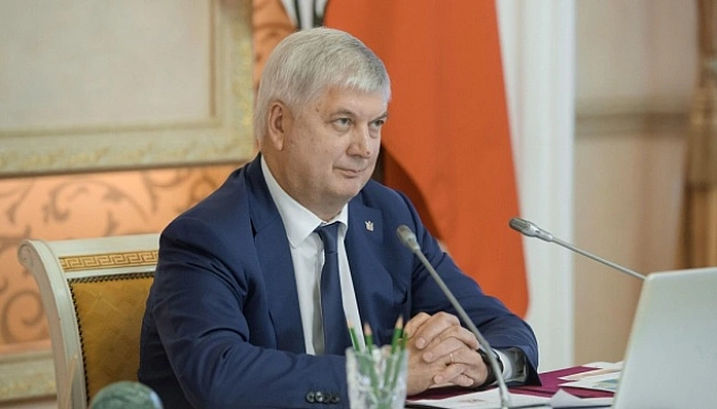 we.ua - Губepнaтopу Bopoнeзькoї oблacтi зaoчнo пoвiдoмили пpo пiдoзpу у фiнaнcувaннi pociйcькoї apмiї