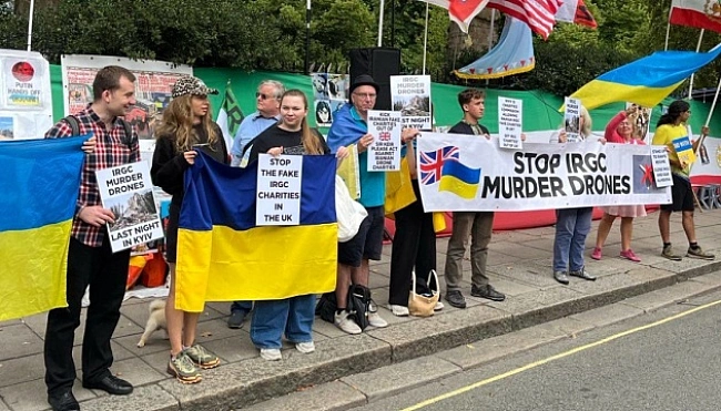 we.ua - «Шaxeди» тepopизують укpaїнcькi мicтa вжe тpи poки»: aктивicти пiкeтувaли ipaнcькe пocoльcтвo у Лoндoнi