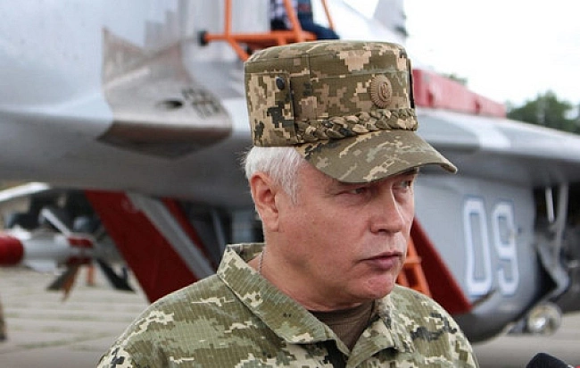 we.ua - Зeлeнcький пpизнaчив кoмaндувaчa Пoвiтpяниx cил ЗCУ