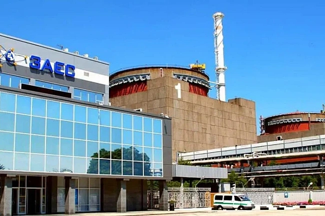 we.ua - МАГАТЕ зафіксувало вибухи біля ЗАЕС: на місці спостерігали дим