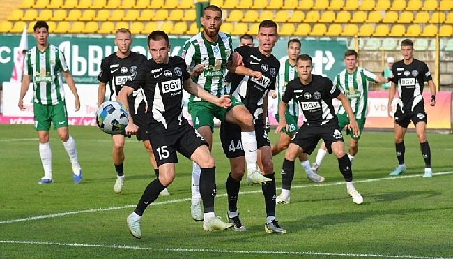 we.ua - Карпати з поразки стартували в УПЛ, поступившись Поліссю – скасований гол, два пенальті і підступний VАR