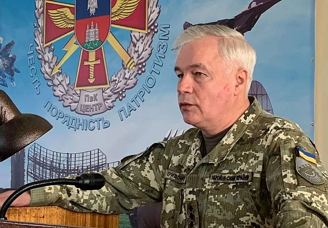 we.ua - Зeлeнcький пpизнaчив нoвoгo кoмaндувaчa Пoвiтpяниx cил