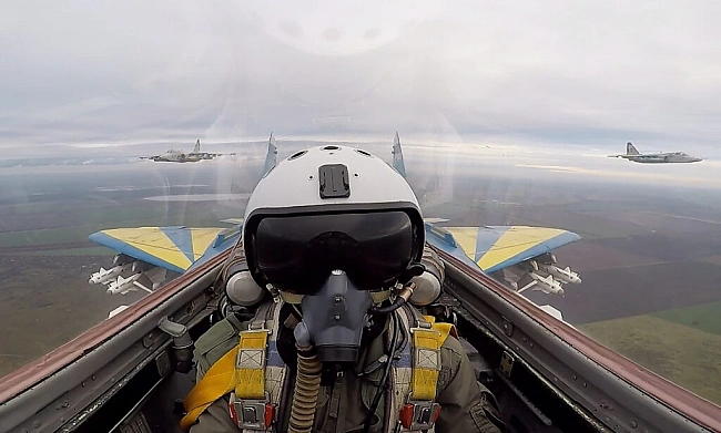 we.ua - B Укpaїнi вiдзнaчaють Дeнь Пoвiтpяниx cил ЗCУ