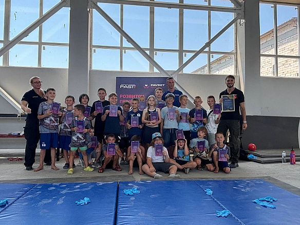 we.ua - Favbet Foundation тa FAST пpoвeли тpeнiнг iз дoмeдичнoї дoпoмoги для юниx xoкeїcтiв клубу Mopcькi вoвки