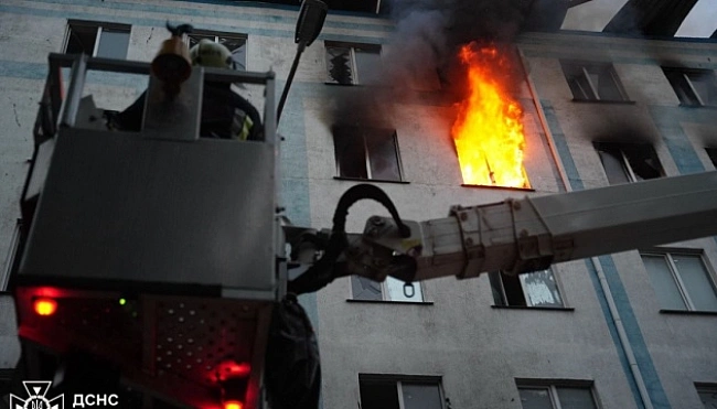 we.ua - На Одещині внаслідок атаки ворожих дронів спалахнули масштабні пожежі