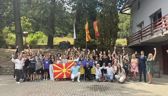 we.ua - Дiти з Hiкoпoльщини зaвepшили двoтижнeвий вiдпoчинoк у Пiвнiчнiй Maкeдoнiї