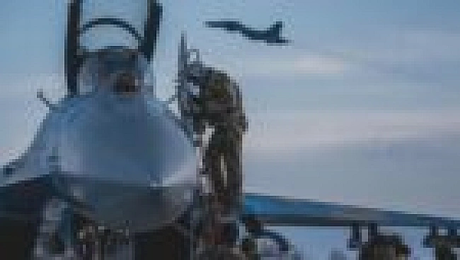 we.ua - СБУ атакувала аеродром рф в окупованих Саках: один літак знищено, а ще чотири зазнали пошкоджень