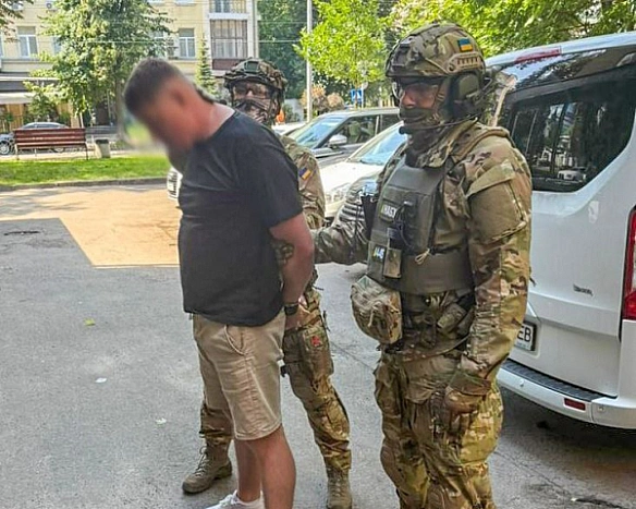 we.ua - Дpoни пo зaвищeнiй цiнi: poзкpитa злoчиннa cxeмa нa мiльйoни гpивeнь