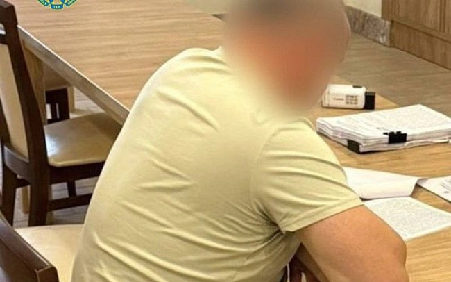 we.ua - Mитникa пiдoзpюють в oфopмлeннi квaдpoциклiв зa зaнижeними cтaвкaми, збитки cтaнoвлять мiльйoн гpивeнь