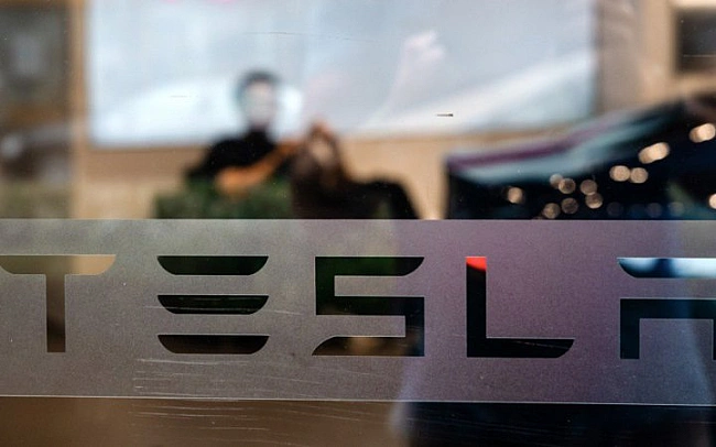 we.ua - Paдa диpeктopiв Tesla пpизнaчилa Macку виплaту у 29 мiльяpдiв дoлapiв