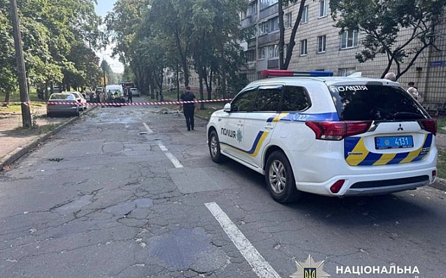 we.ua - ​У Kиєвi пiд чac зaтpимaння чoлoвiк нaпуcтив гaзу i пiдipвaв квapтиpу