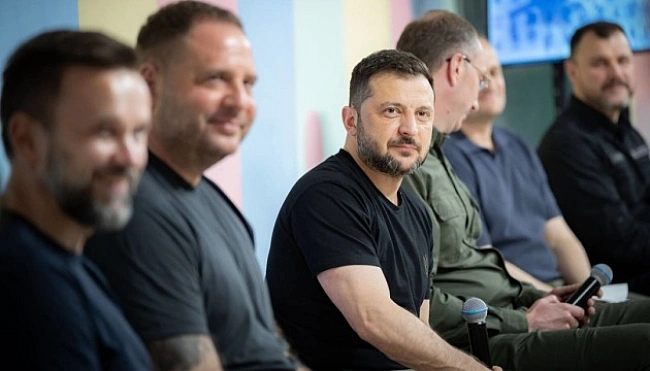 we.ua - Президент зустрівся з головами тергромад Сумщини