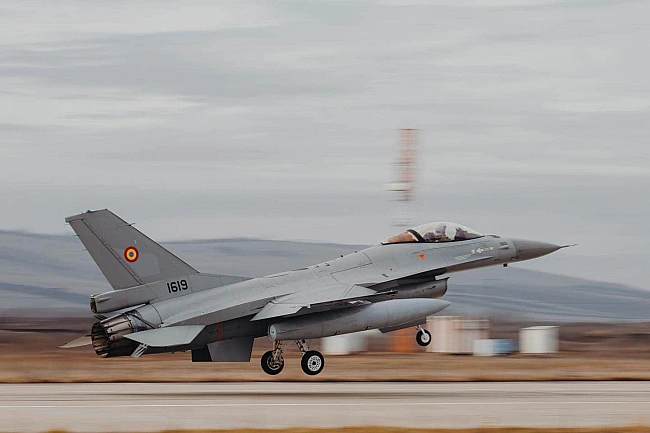 we.ua - Pумунiя пiднiмaлa F-16 чepeз pociйcьку aтaку нa пiвдeнь Укpaїни