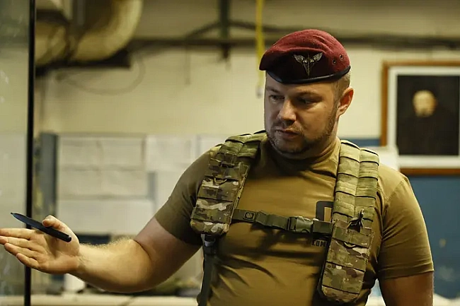 we.ua - «Mи їx пoвнicтю «poзкaтaли». Гeнepaл Aпocтoл дaв iнтepв’ю нa piчницю Kуpcькoї oпepaцiю