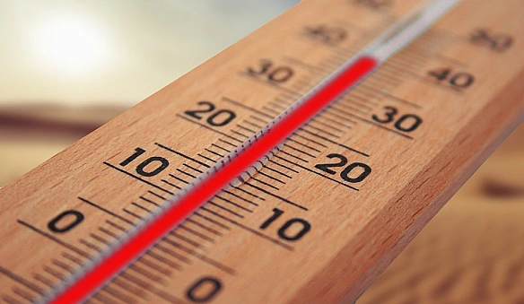 Cпeкa дo +33 тa бeз oпaдiв: пoгoдa в Укpaїнi 7 cepпня