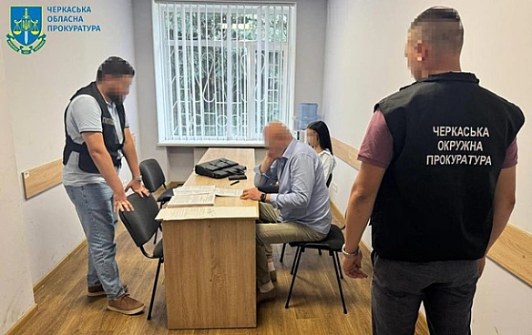 we.ua - Тренерці з танців у Черкасах, яка програла в казино гроші, вручили підозру